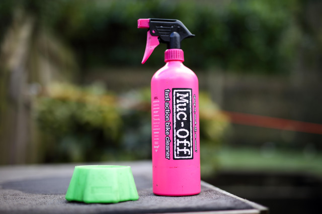 2021 muc-off bottle for life bundle bade.jpg