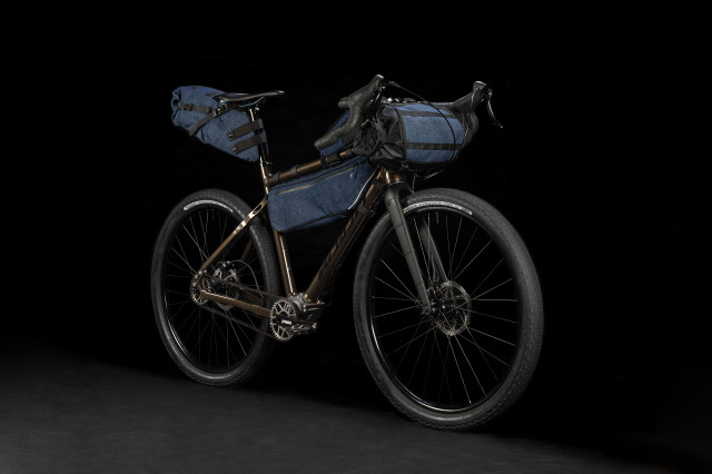 2021 nicolai argon gx pinion loaded 3q.jpg