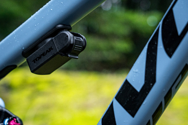 2021 pivot trail 429 tool.jpg