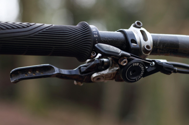2021 pnw loam post lever underside.jpg