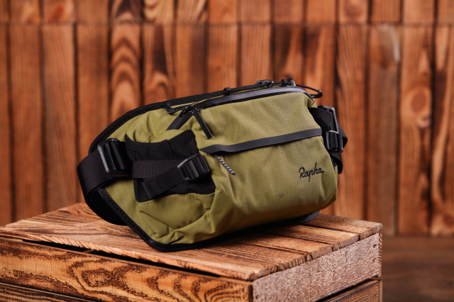 2021 rapha trail hip pack 5ct.jpg
