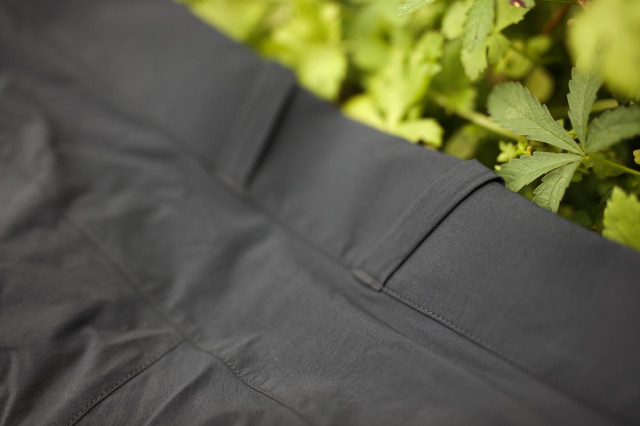 2021 rapha trail shorts mens belt loops.jpg