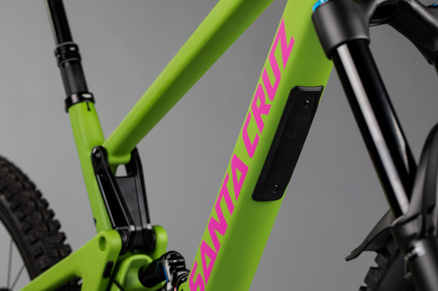 2021 santa cruz nomad down tube.jpg