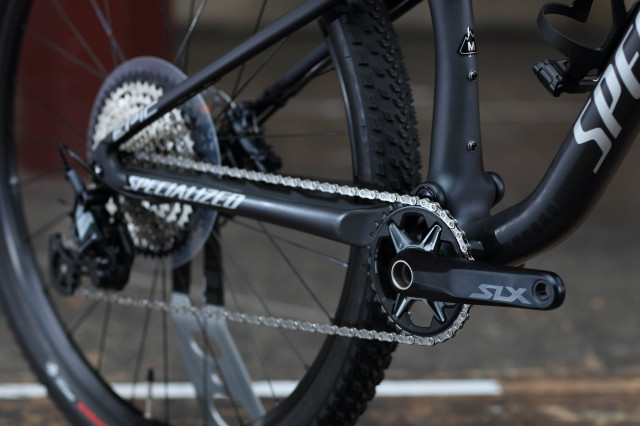 2021 specialized epic comp first look crank.jpg