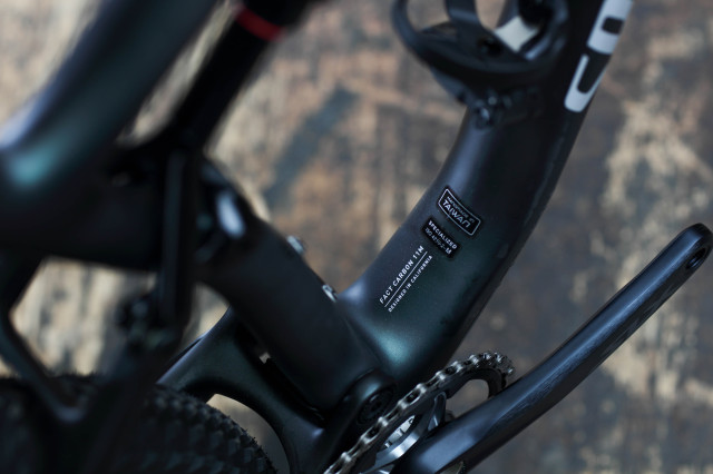2021 specialized epic comp first look fact carbon.jpg