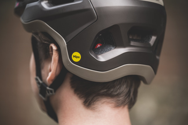 2021 specialized tactic 4 rear close.jpg