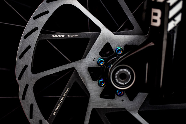 2021 sram hs2 brake rotor close.JPG