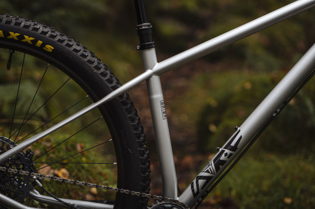 2021 stif squatch silver seat tube.jpg