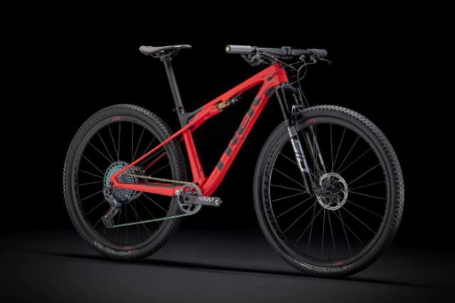 2021 trek supercaliber 9.9 xx1 + XTr.png