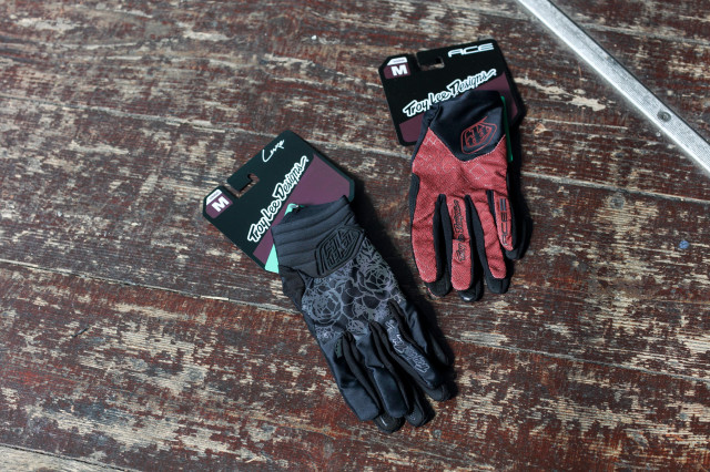 2021 troy lee designs W ace and Luxe 5 ct.jpg