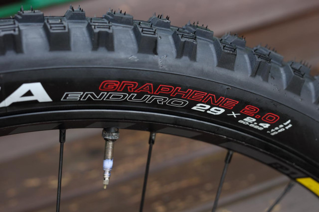 2021 vittoria mazza specs.jpg