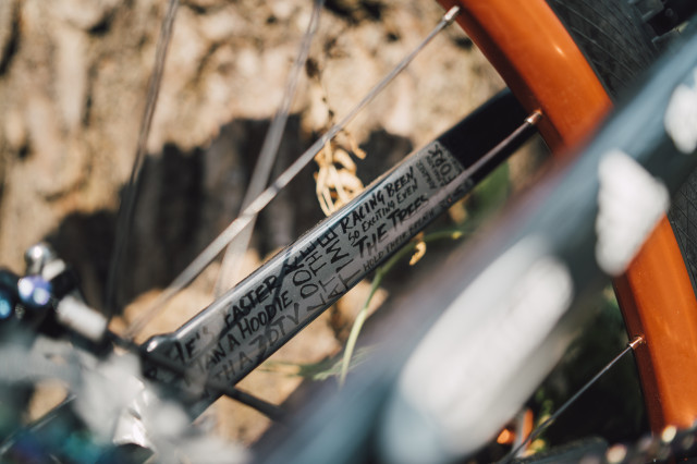 2021 vitus e-sommet repsol seat stay.JPG