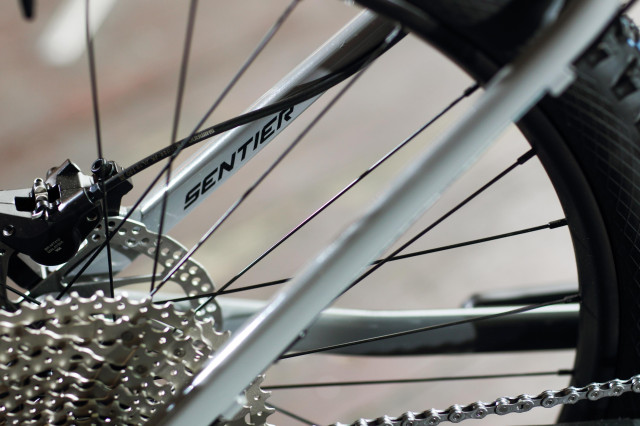 2021 vitus sentier 27 vr Sstay logo.jpg