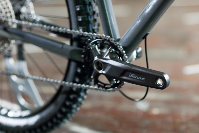 2021 vitus sentier 27 vr crank.jpg
