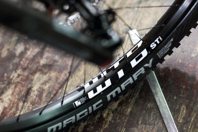 2021 vitus sentier 27 vr wheel.jpg
