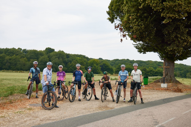 2022 Hotchillee London Paris gravel event