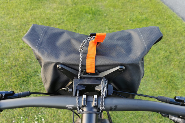 2021_Ortlieb_HandlebarpackQR_rear.jpg
