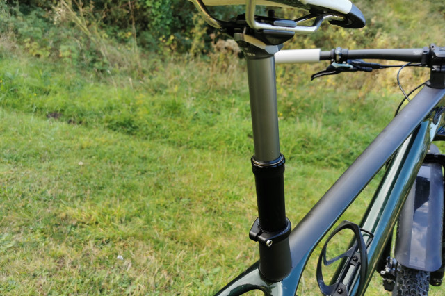 2021_PRO_Tharsis_3Five_seatpost_rear.jpg