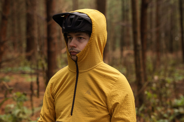 2022 7mesh chilco anorak hood.jpg