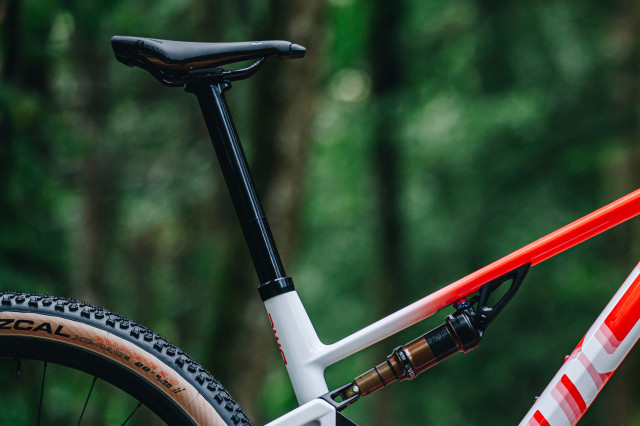 2022 BMC-Fourstroke dropper.jpg