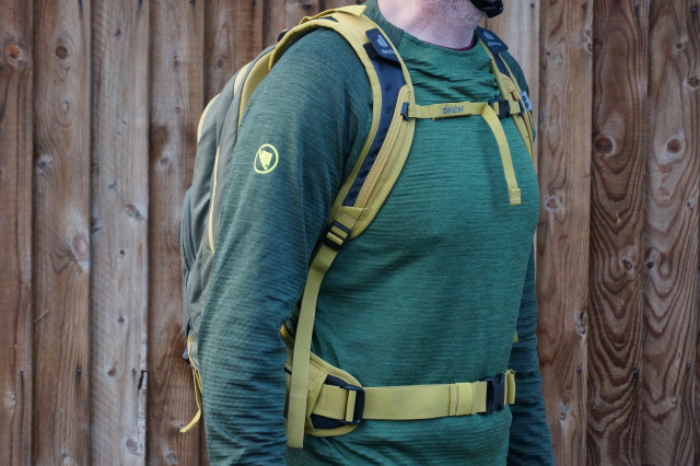 2022 Deuter Attack 16 chest adjuster.jpeg