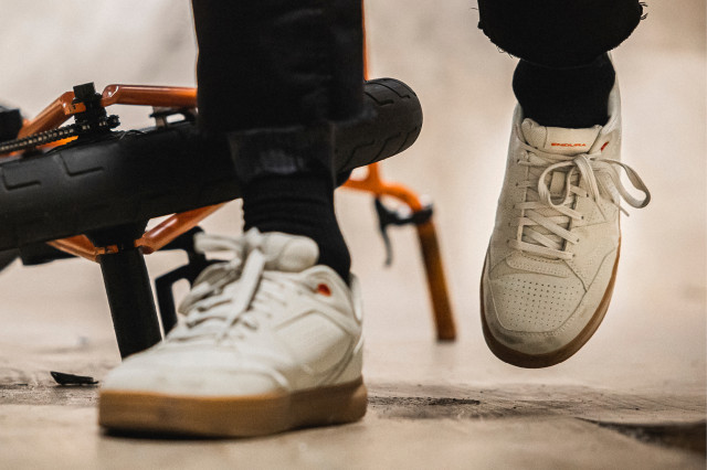 2022 Endura Humvee MTB Shoes 002.jpg