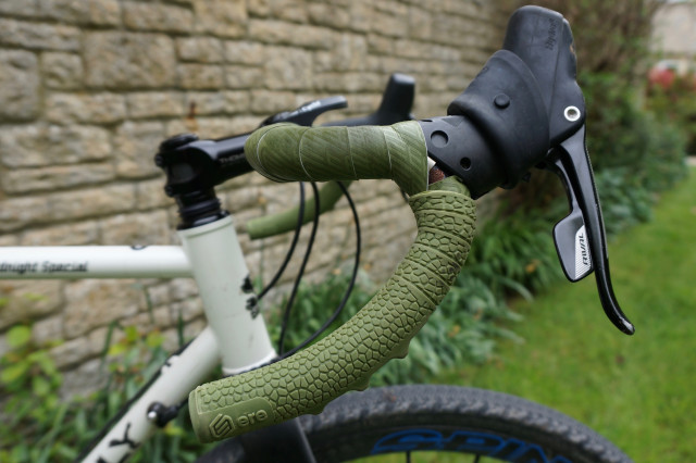 2022 Ere Tenaci Handlebar Cover Brake hood.jpeg