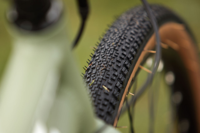 2022 Forme monsal 1 tyre tread.jpg