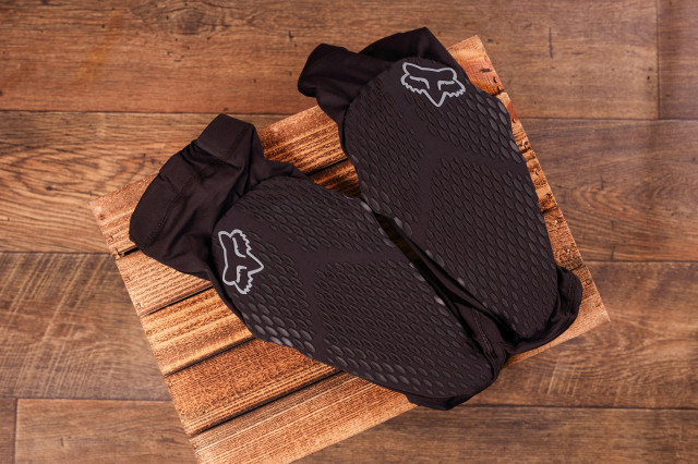 2022 Fox enduro pro knee guards.jpg