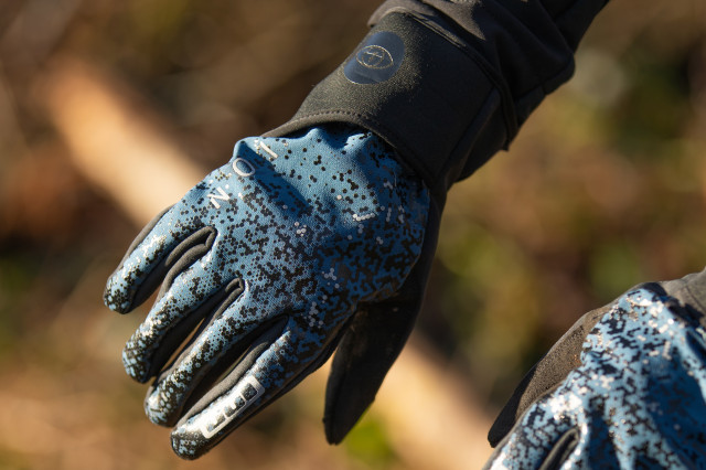 2022 ION Traze Amp Mountain Bike Gloves 003