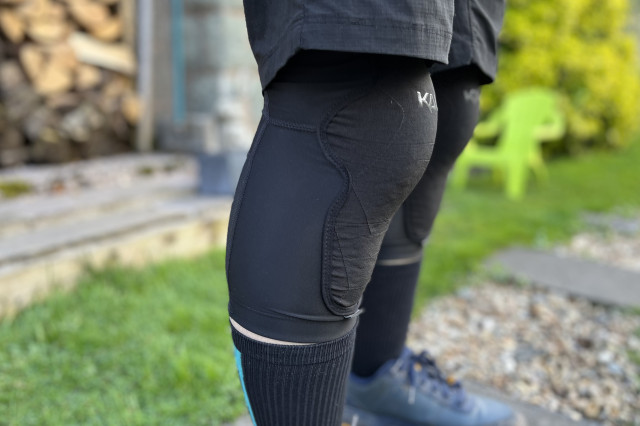 2022 Kali Mission Knee side.jpg