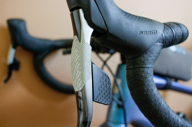 2022 Lizard Skin DSP Lever Grip on gravel bike