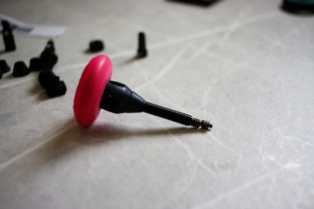 2022 Muc-off Stealth Tubeless Tag Holder-2.jpg