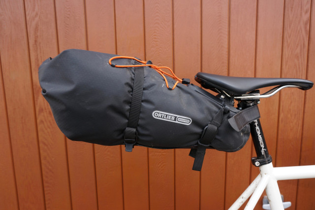 2022 Ortlieb Seat Pack QR Hero.jpeg