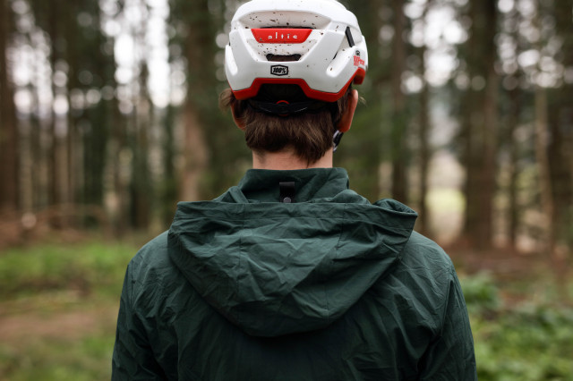 2022 Pnw Lander jacket hood.jpg