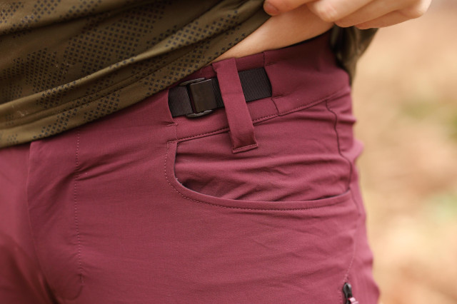 2022 Rapha Trail Pants hand pocket and adjuster.jpg
