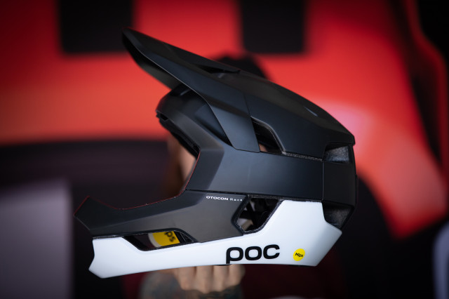 2022 Sea Otter POC otocon.jpg