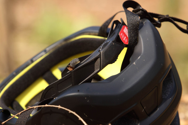 2022 Specialized Camber fit adjust.jpg