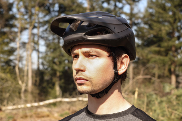 2022 Specialized Camber on.jpg