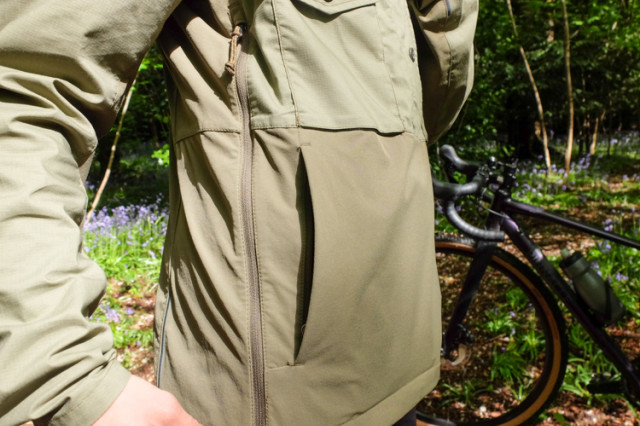 2022 Specialized-Fjallraven Anorak .jpg