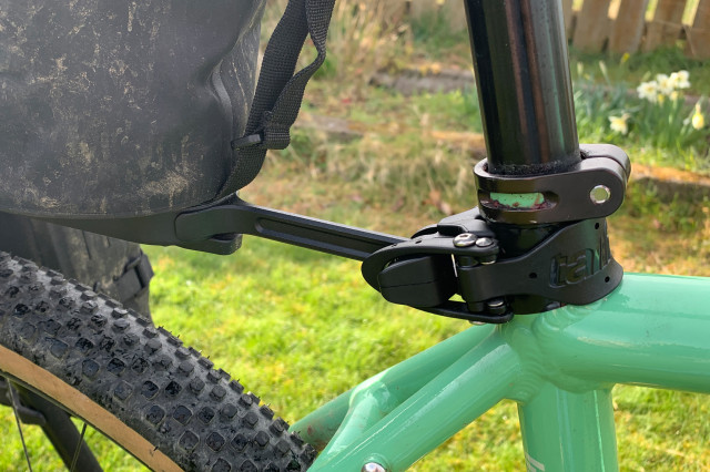 2022 Tailfin alloy bike rack 009.jpg
