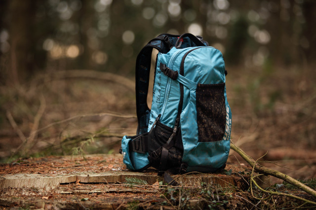 2022 USWE Shred 16 daypack hero 2.jpg