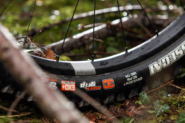 2022 YT CAPRA Core 4 rim.jpg