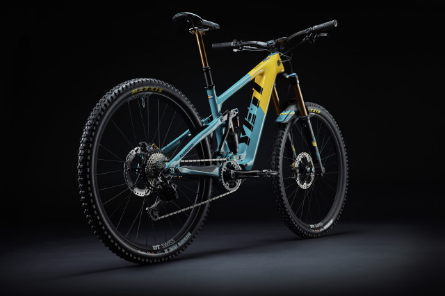 2022 YetiCycles 160E T1 rear 3q.jpg
