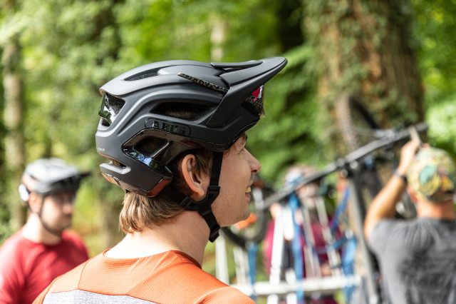 2022 abus cliffhanger mips hero.jpg