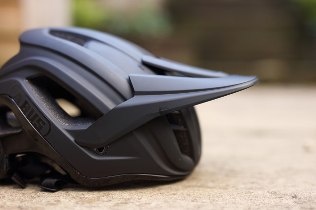 2022 abus cliffhanger mips visor.jpg