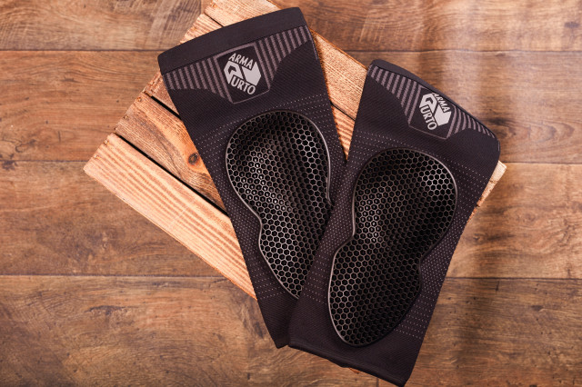 2022 armaurto arma hex kneepads 5ct.jpg