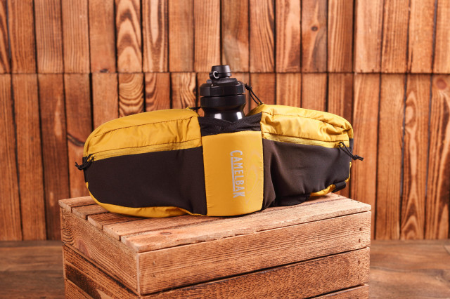 2022 camelbak podium flow 4 waistpack 5ct.jpg