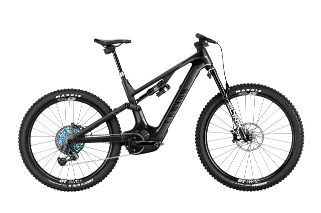 2022 canyon spectralON CFR LTD copy.png