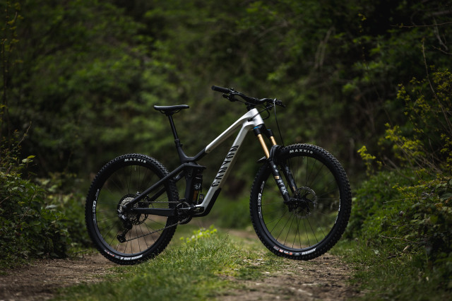 2022 canyon strive CFR 3q.JPG